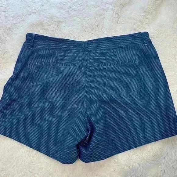 SPANX Sunshine Solutions Shorts 4” Pull On Stretch Geo‎ Scape Blue Perfect SZ L - Picture 4 of 4